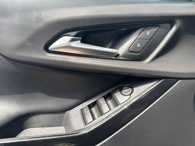 2025 Chevrolet Equinox LT - Photo 13