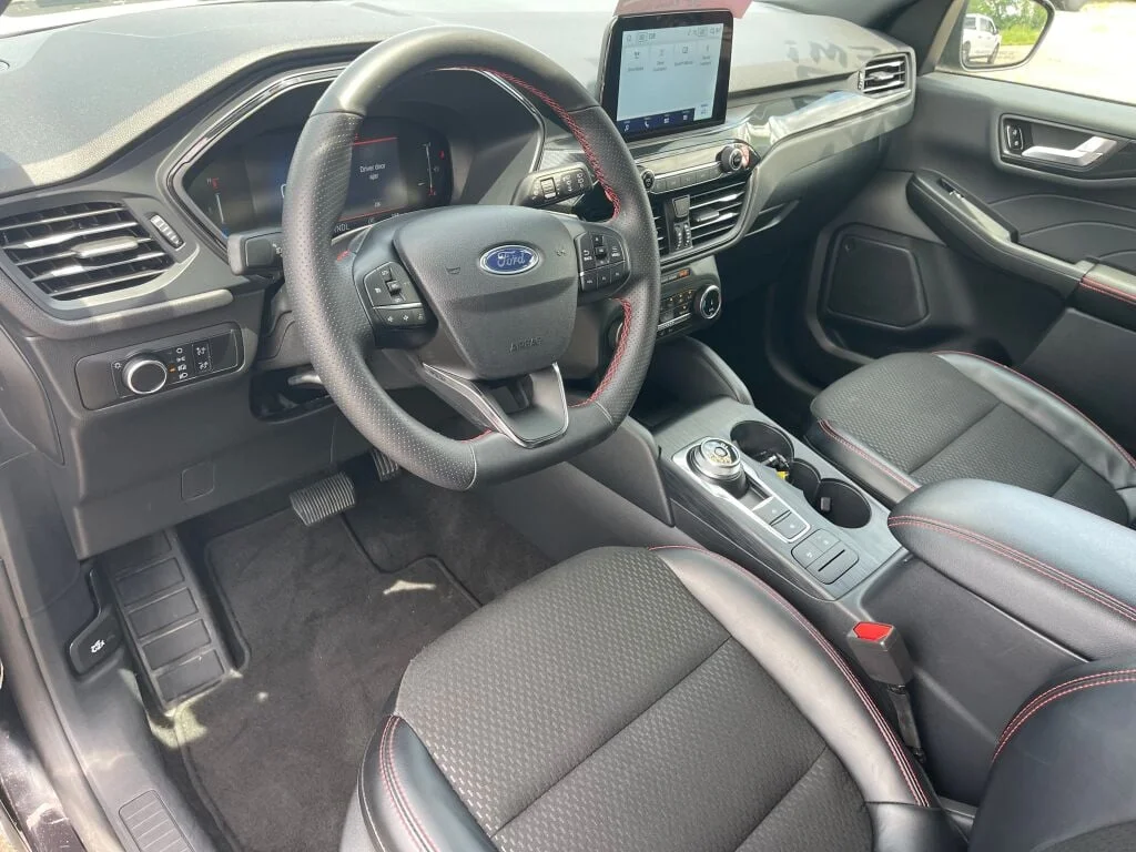 Used 2025 Agate Black Ford ST-Line image 5