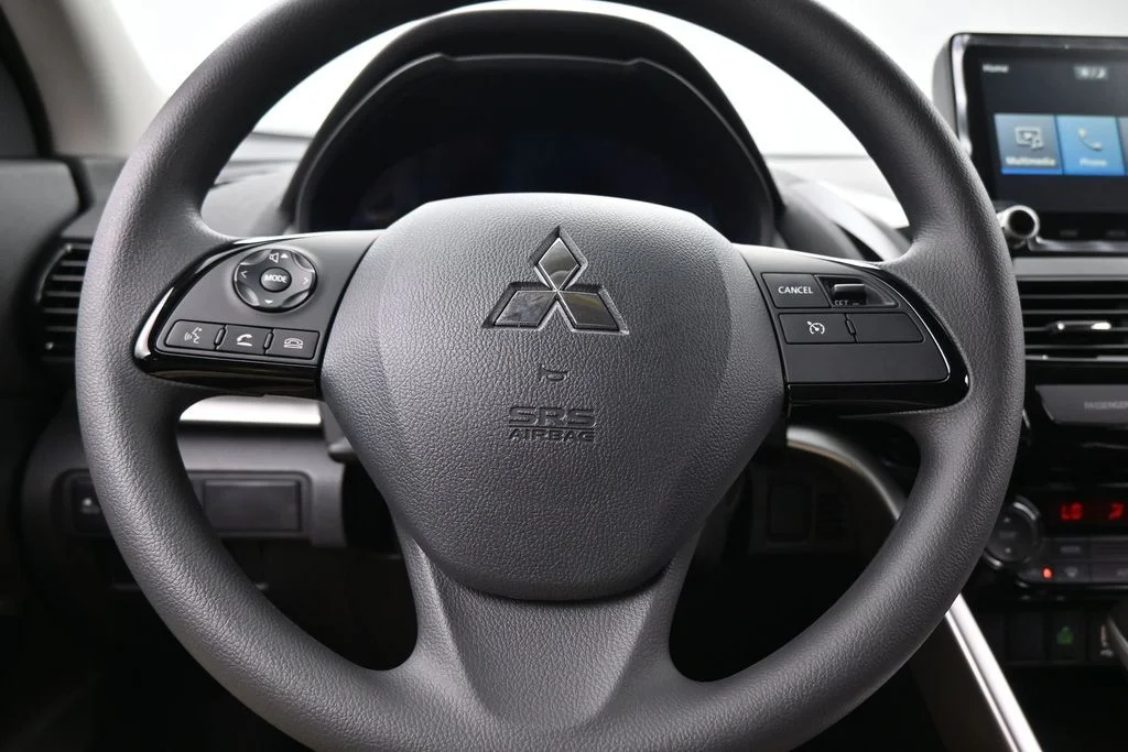 New 2026 Silver Mitsubishi LE 1.5T S-AWC image 23