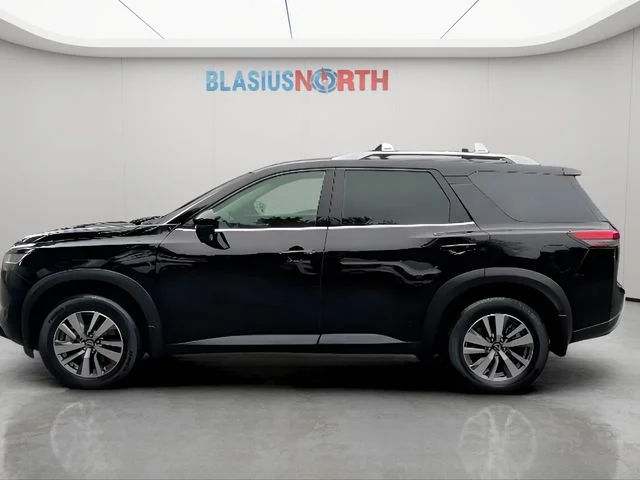 Used 2023 Black Nissan SL image 8
