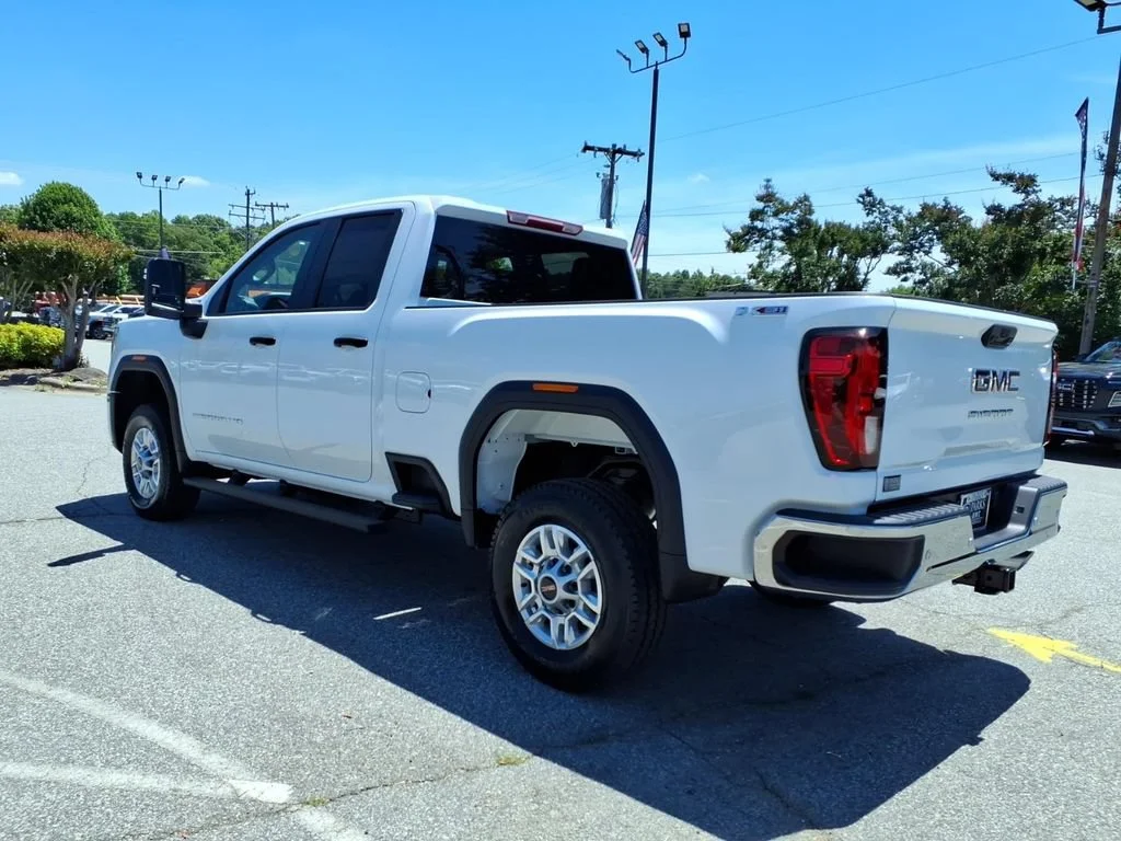 New 2026 Summit White GMC Pro image 24