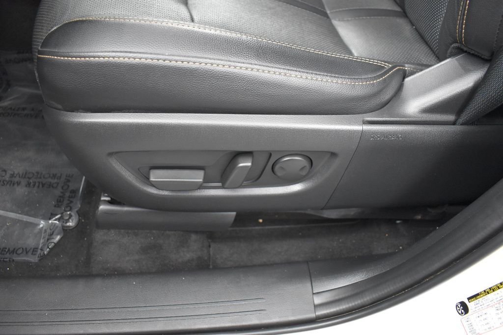 Certified Used 2025 White Mazda Premium image 8