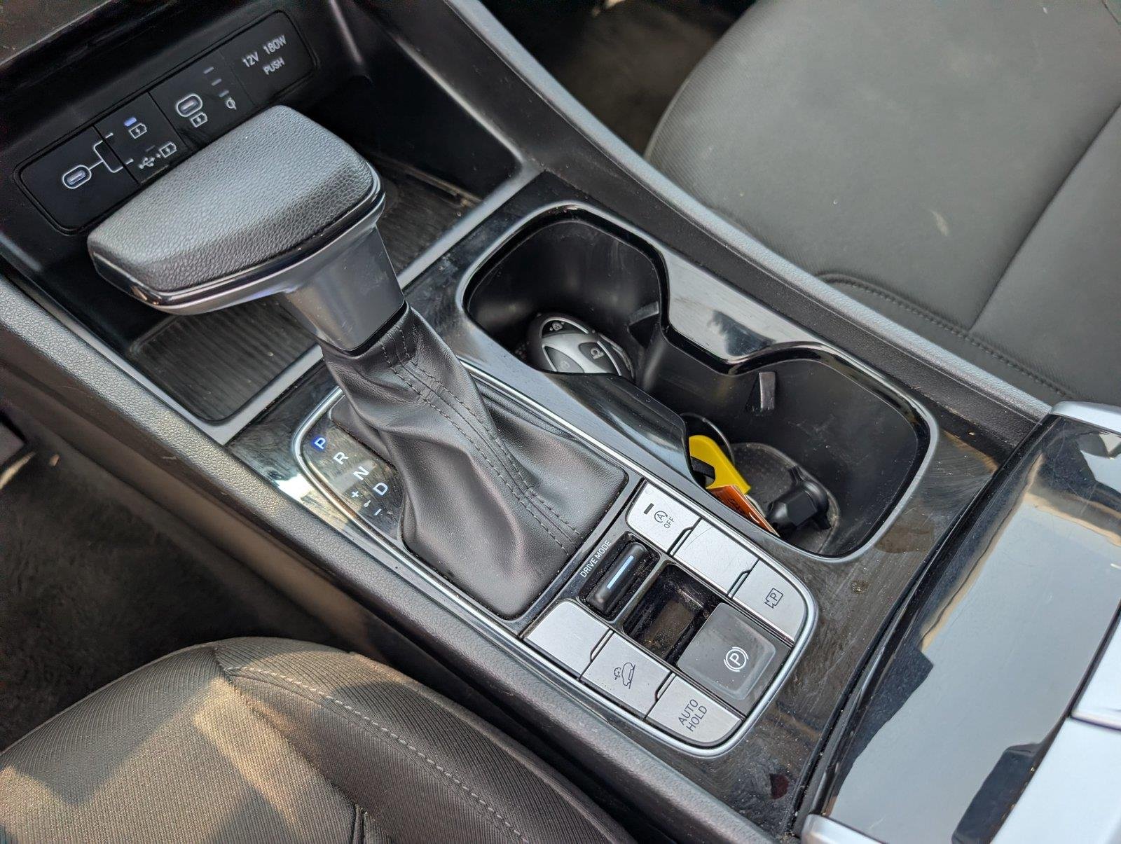 Used 2025 Shimmering Silver Hyundai SEL image 19