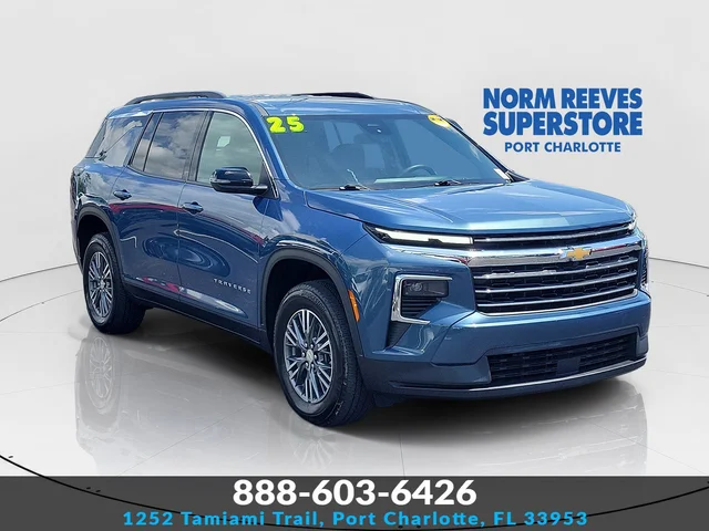 2025 Chevrolet Traverse LT