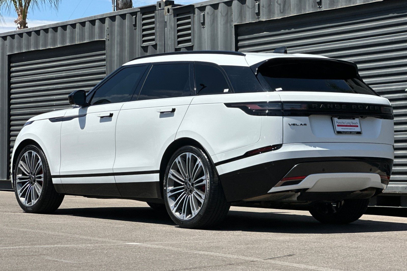 Used 2024 WHITE Land Rover Dynamic SE image 3