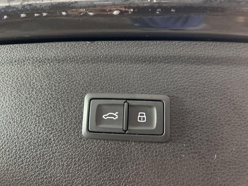 Used 2025 Manhattan Gray Metallic Audi 40 Premium image 9
