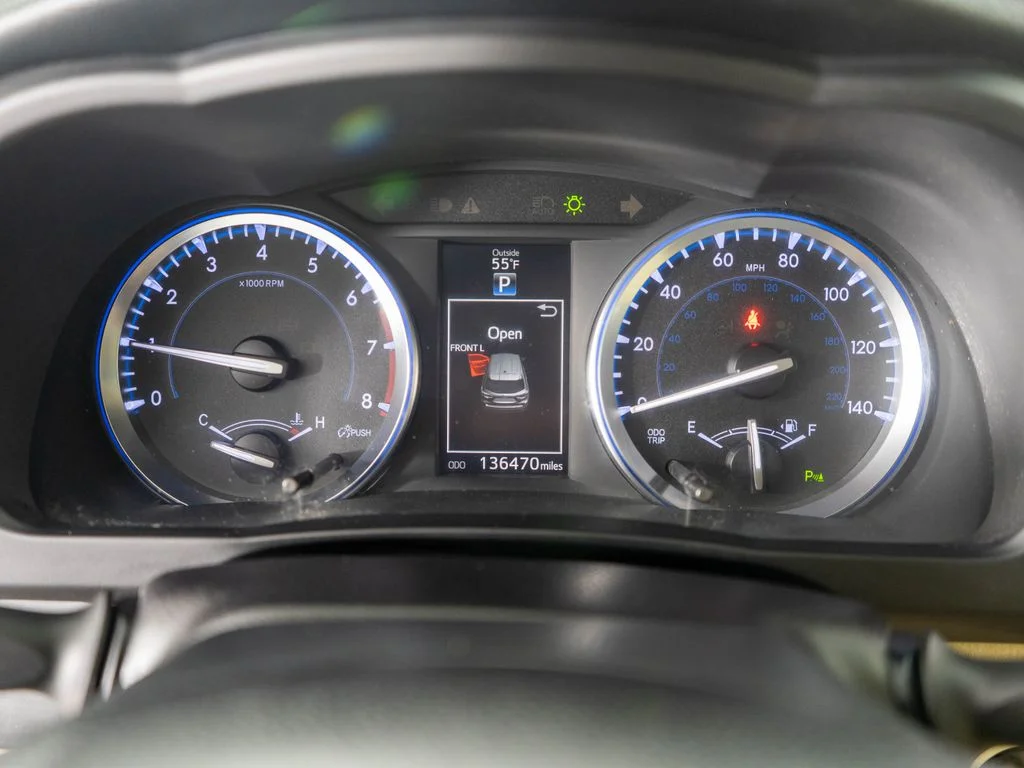 Used 2015 Blue Toyota Limited Platinum V6 image 19