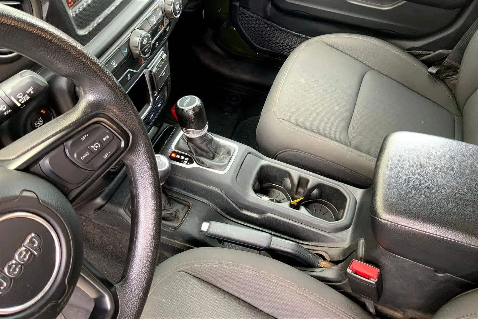 Used 2022 Grn/green Jeep Willys Sport image 15