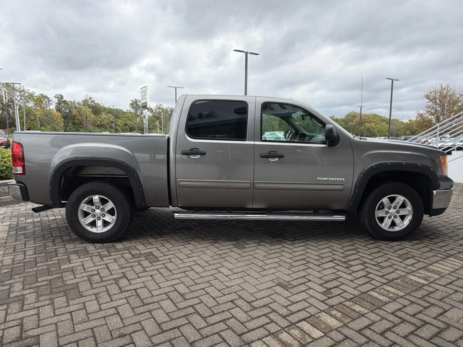 Used 2012 STEEL GRAY METALLIC GMC SLE image 6