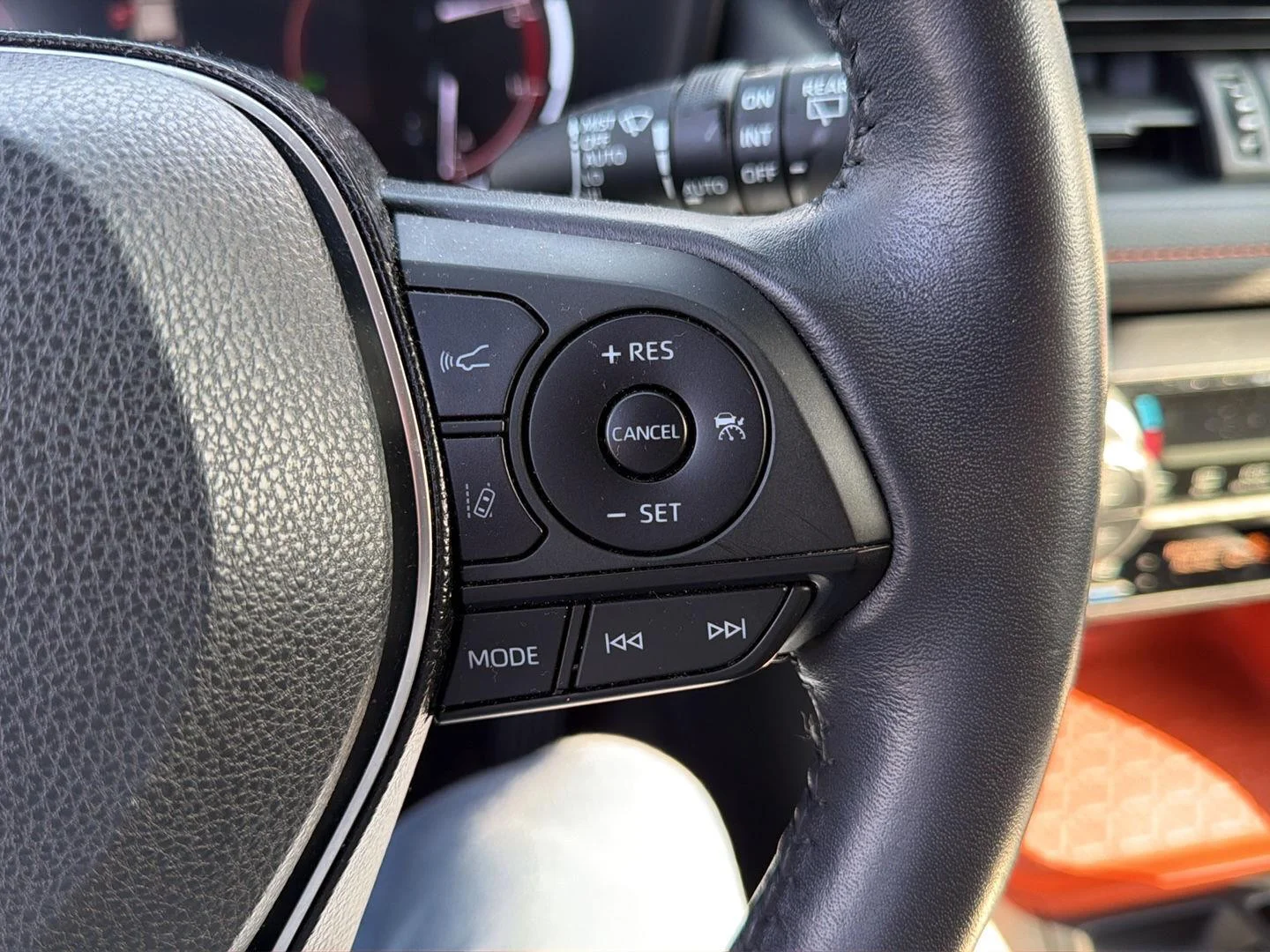Used 2019 Ruby Flare Pearl Toyota Adventure image 14