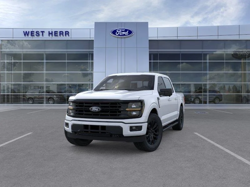 New 2026 Oxford White Ford XLT image 3