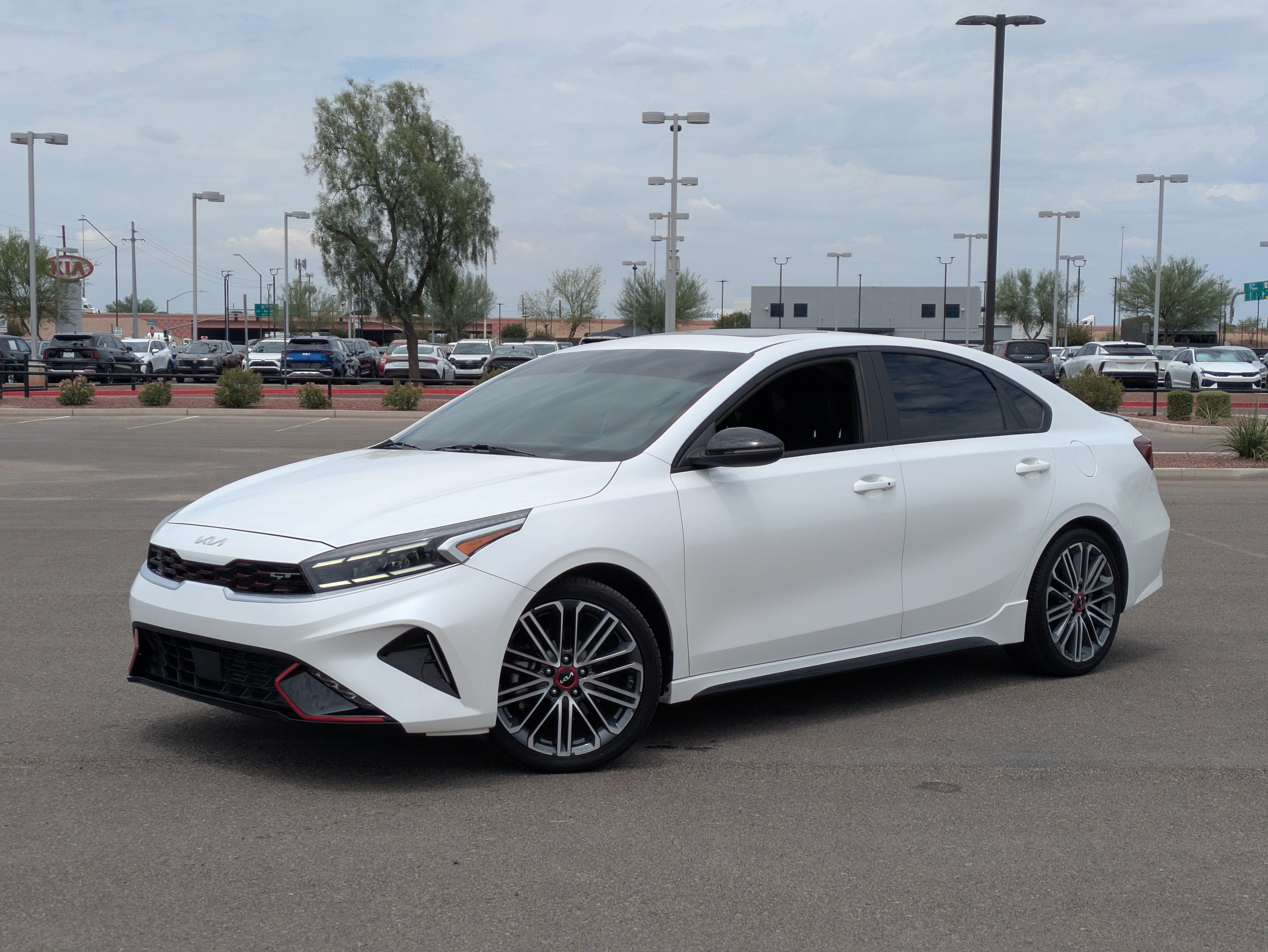Used 2023 Snow White Pearl Kia GT image 31