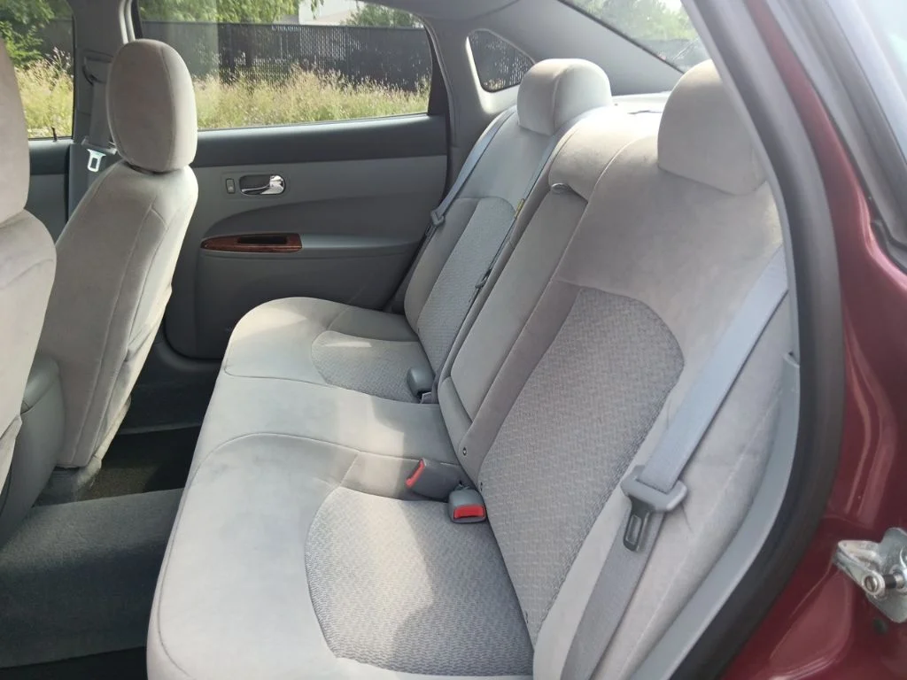 Used 2006 Cardinal Red Metallic Buick CX image 36