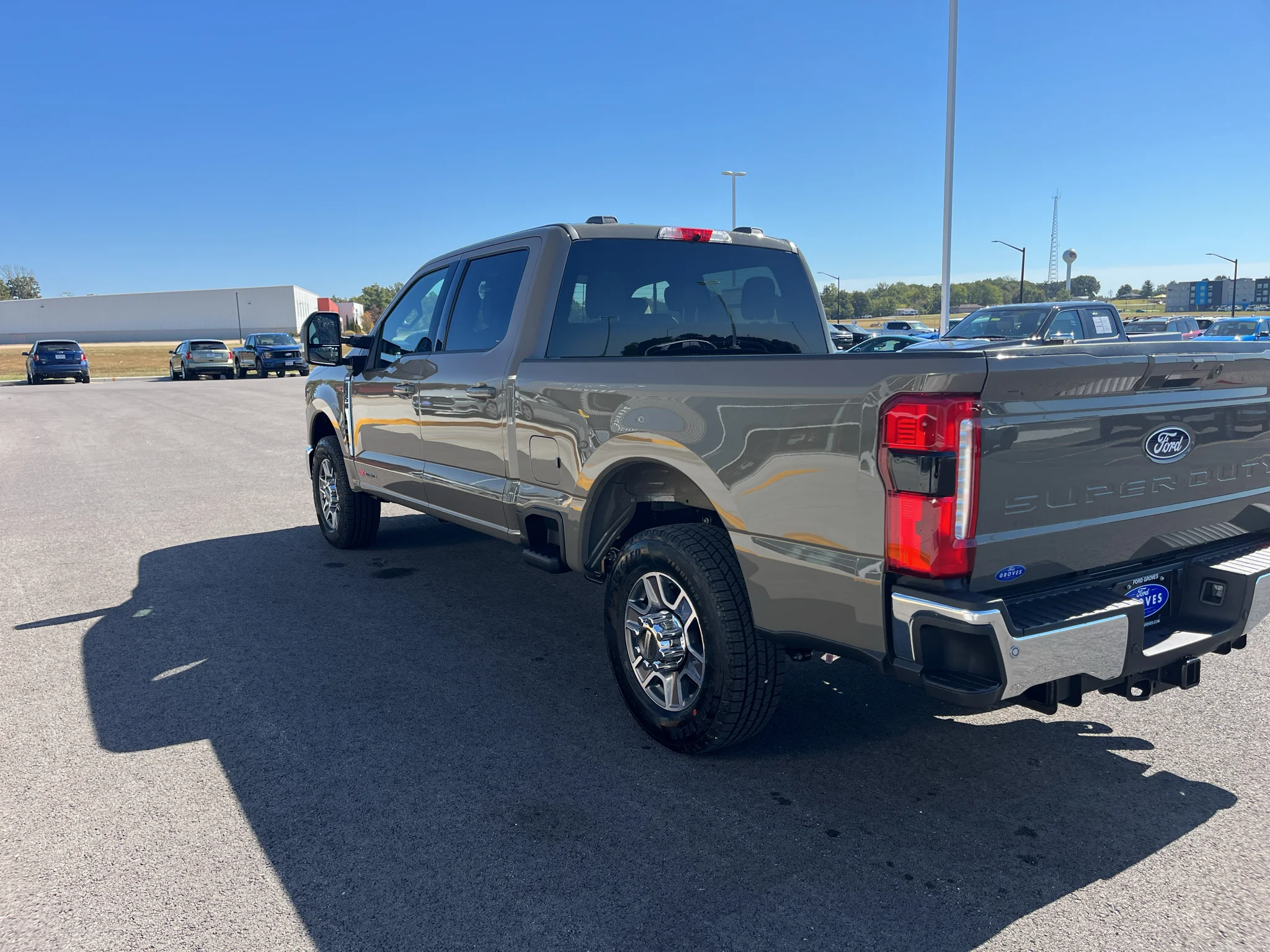 New 2027 Marsh Gray Metallic Ford F-350® Lariat® image 7