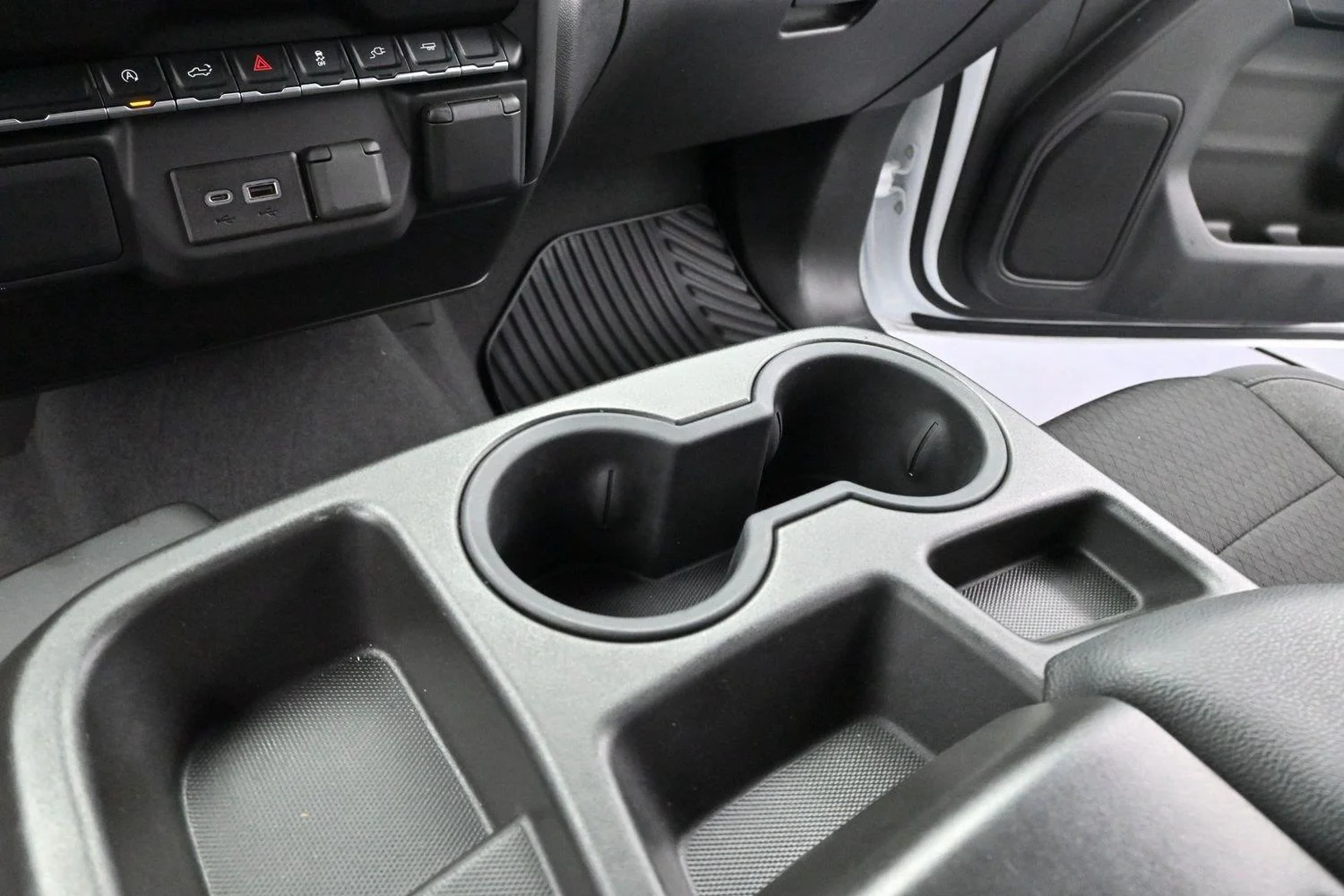 Used 2022 Summit White Chevrolet Custom image 19