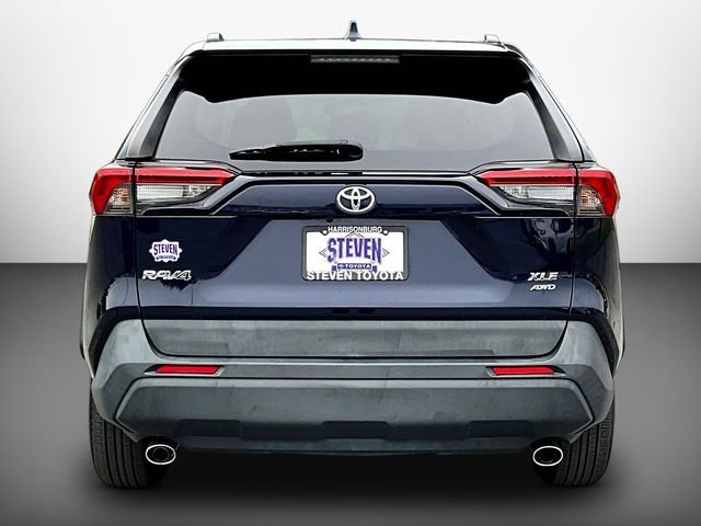 Used 2020 Blue Toyota XLE image 5