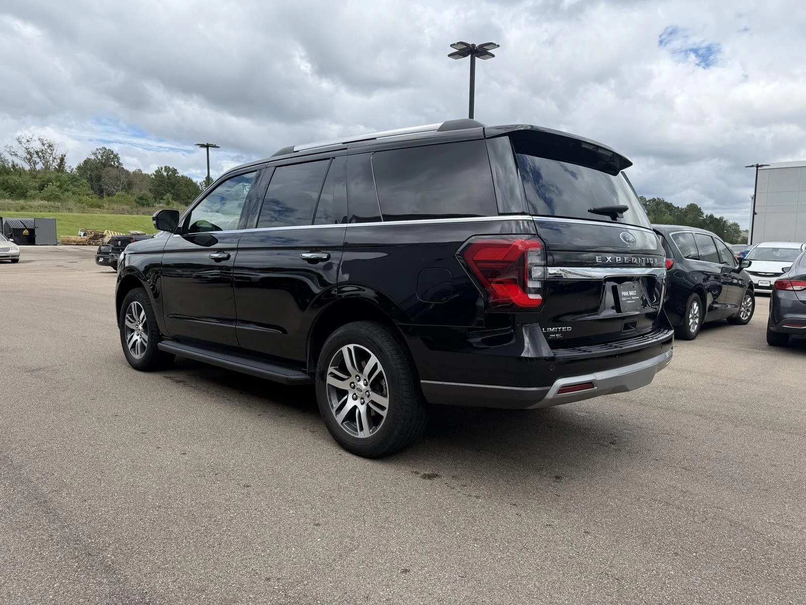 Used 2024 Agate Black Ford Limited image 4