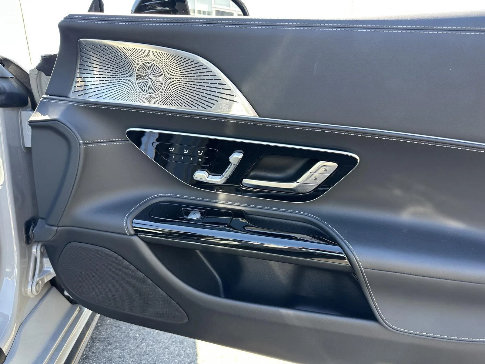 Used 2022 MANUFAKTUR Alpine Grey Mercedes-Benz AMG® SL 55 image 41