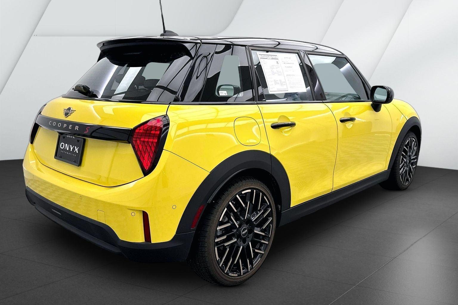 Used 2025 Sunny Side Yellow MINI Cooper S image 6