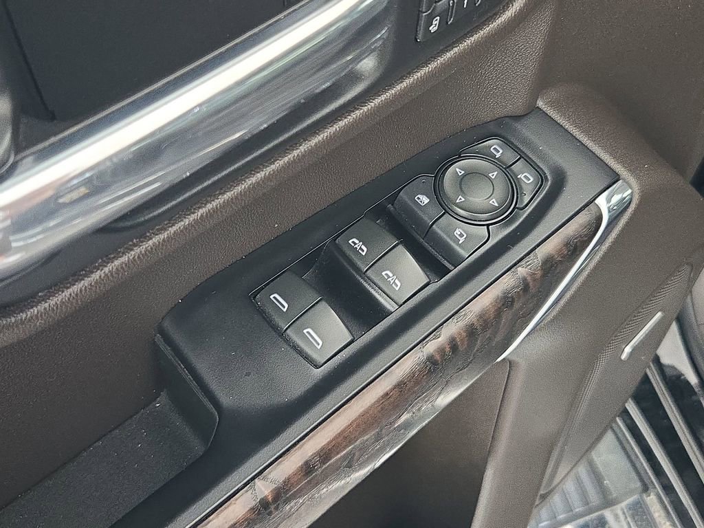 Used 2019 Black GMC Denali image 29
