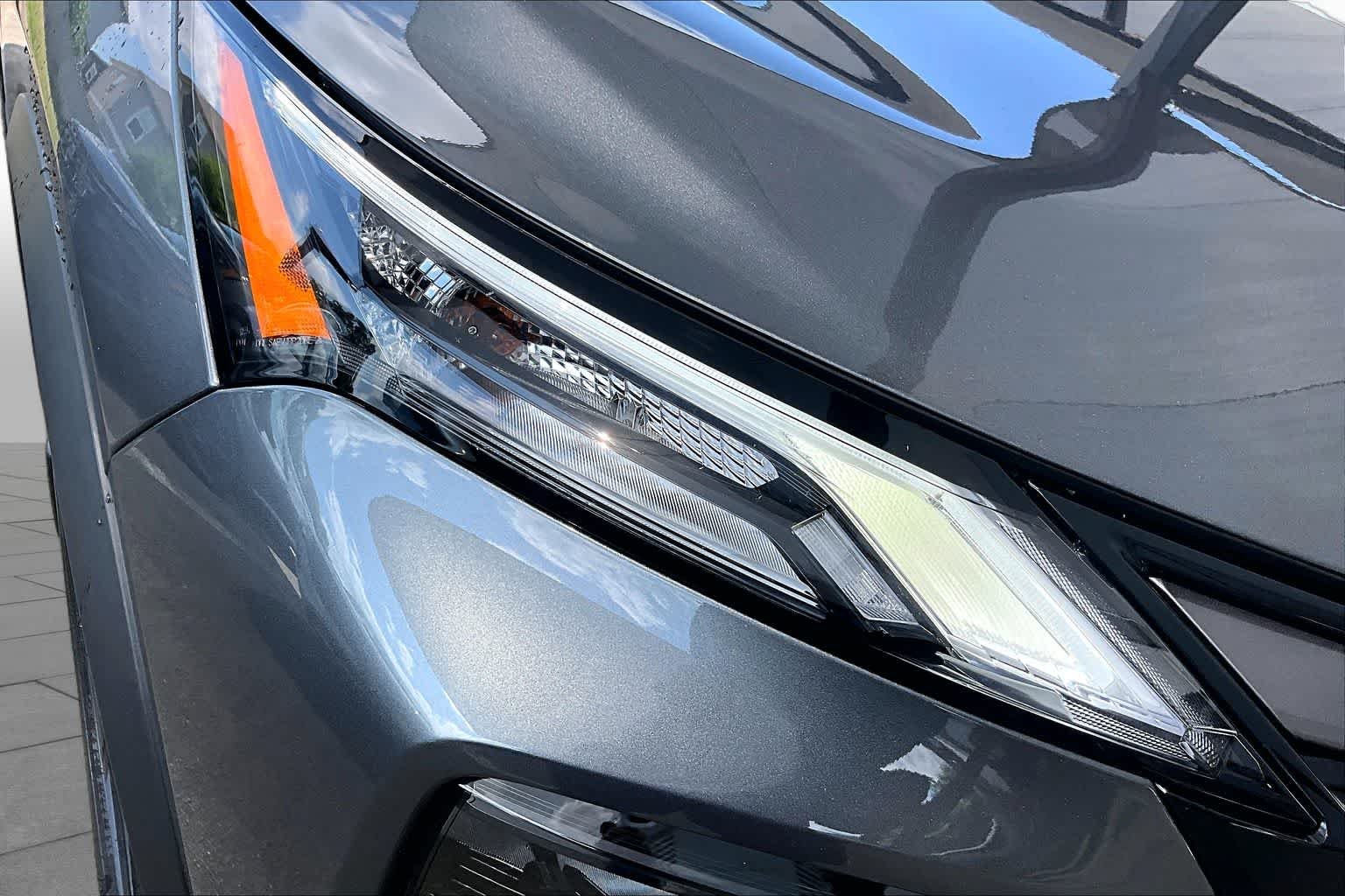 New 2026 Gun Metallic Nissan SV image 18