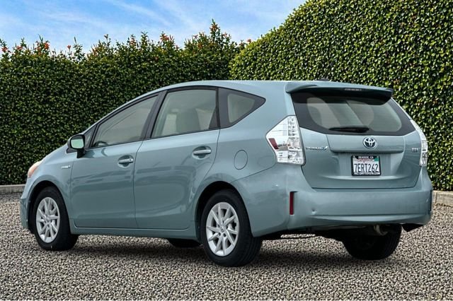 Used 2014 Beige Toyota Three image 6