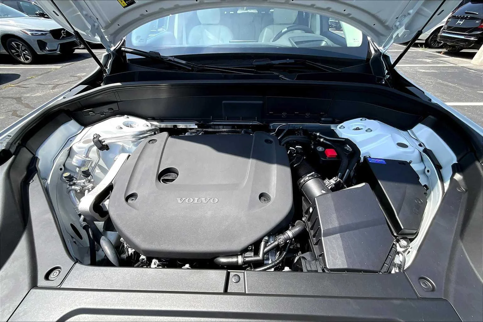 2026 Volvo XC90 Ultra - Photo 14