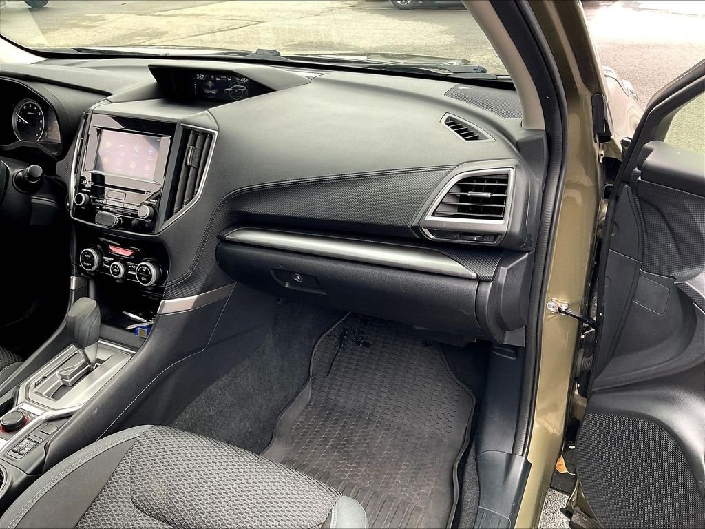 Used 2023 Brown Subaru Premium image 12
