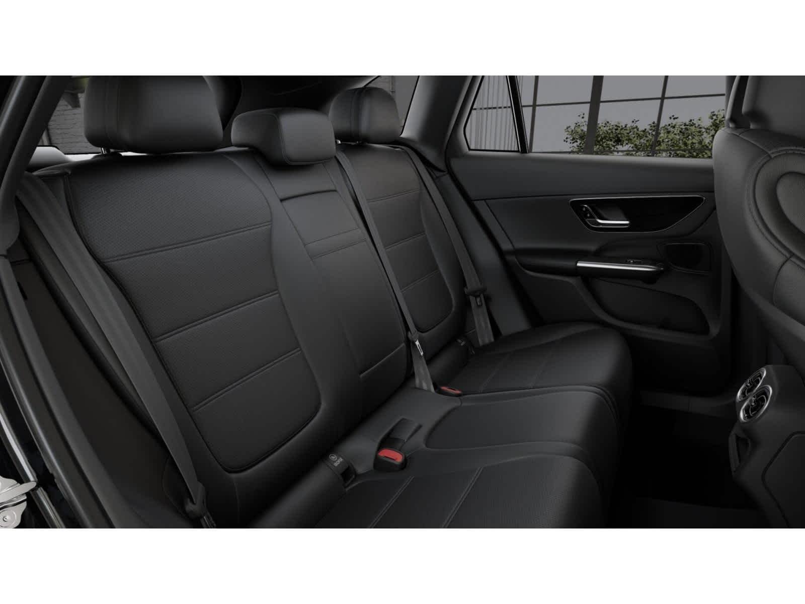 New 2026 040/Black Mercedes-Benz GLC 300 image 4