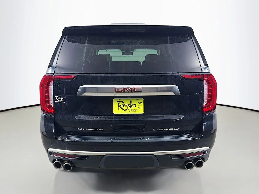 Used 2022 Black GMC Denali image 7