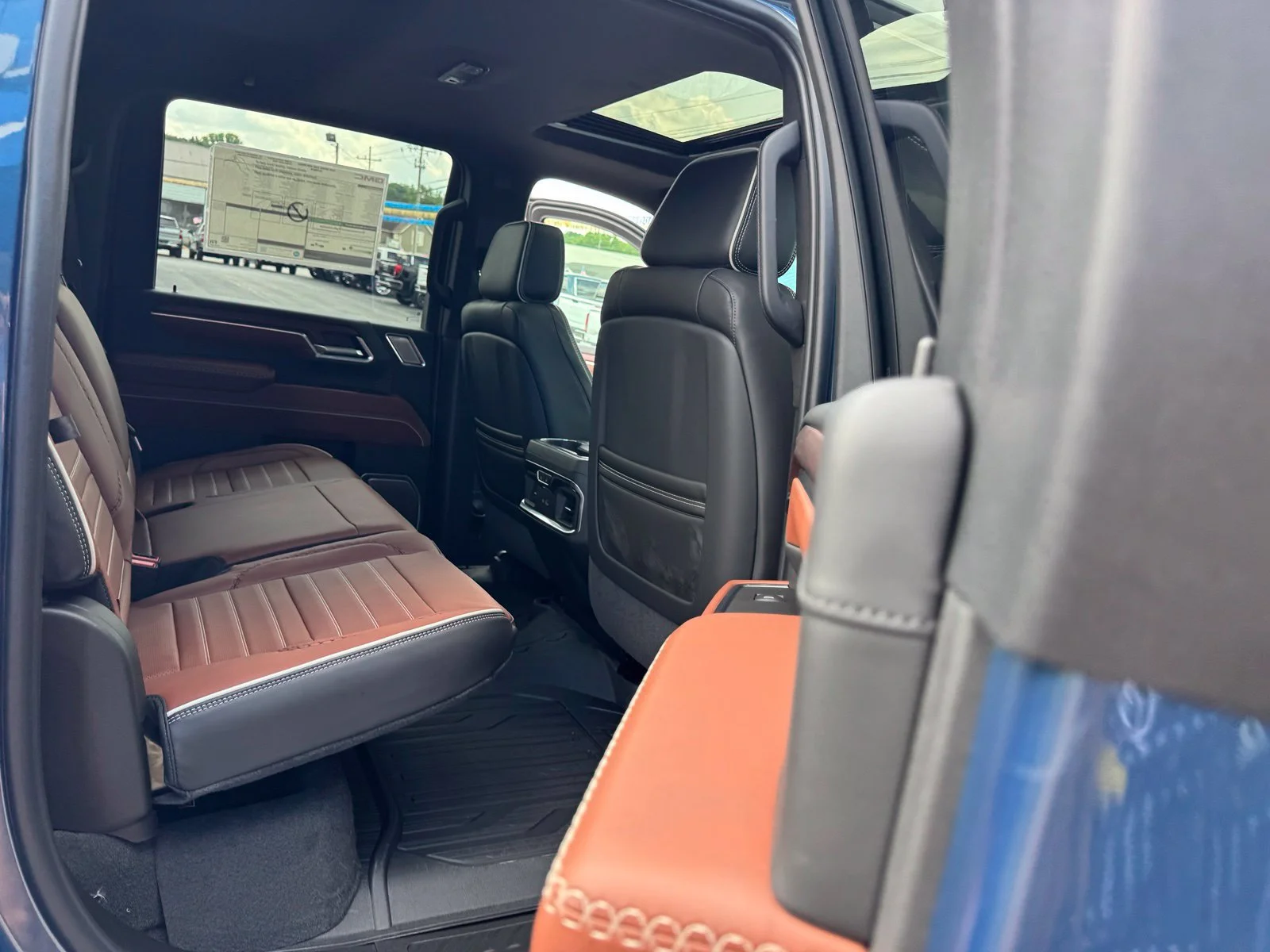 2026 GMC Sierra 2500HD Denali Ultimate - Photo 26