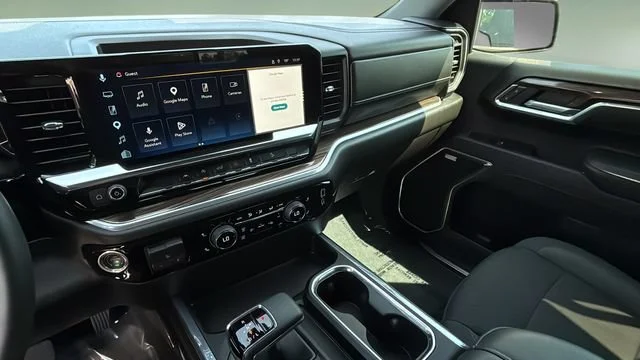 Used 2025 Black Chevrolet RST image 24