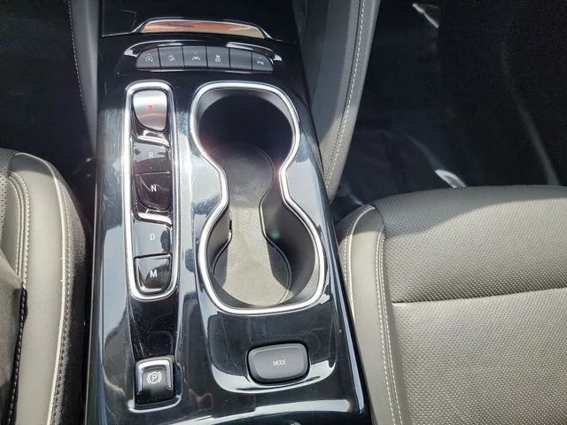 Used 2023 Black Buick Essence image 23