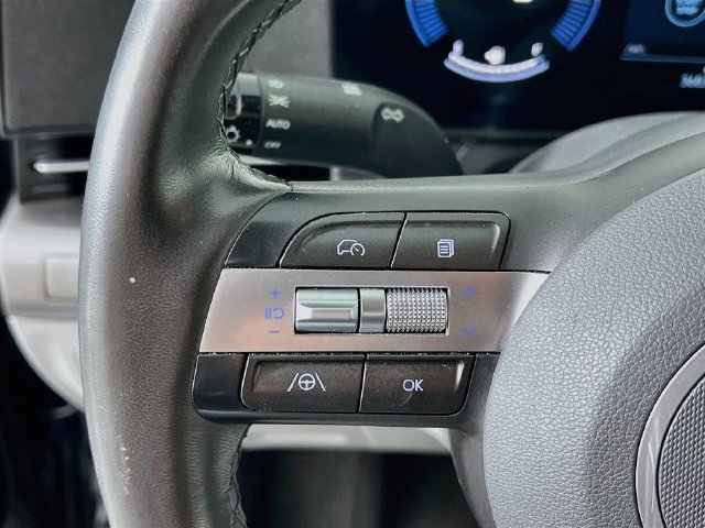 2025 Hyundai Kona SEL - Photo 11