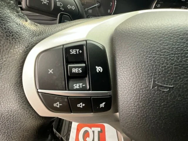 Used 2020 Black Ford XLT image 19