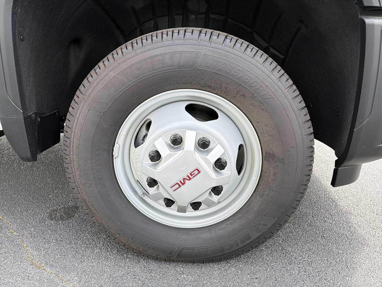 2026 GMC Sierra 3500HD Pro - Photo 10