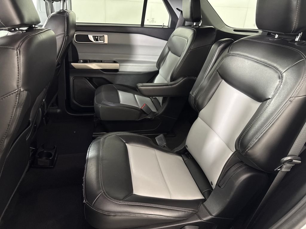 2022 Ford Explorer XLT - Photo 13