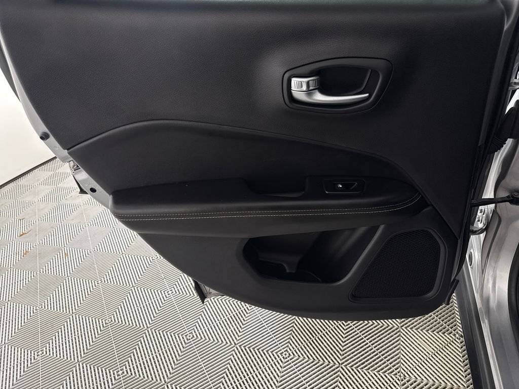 2018 Jeep Compass Latitude - Photo 12
