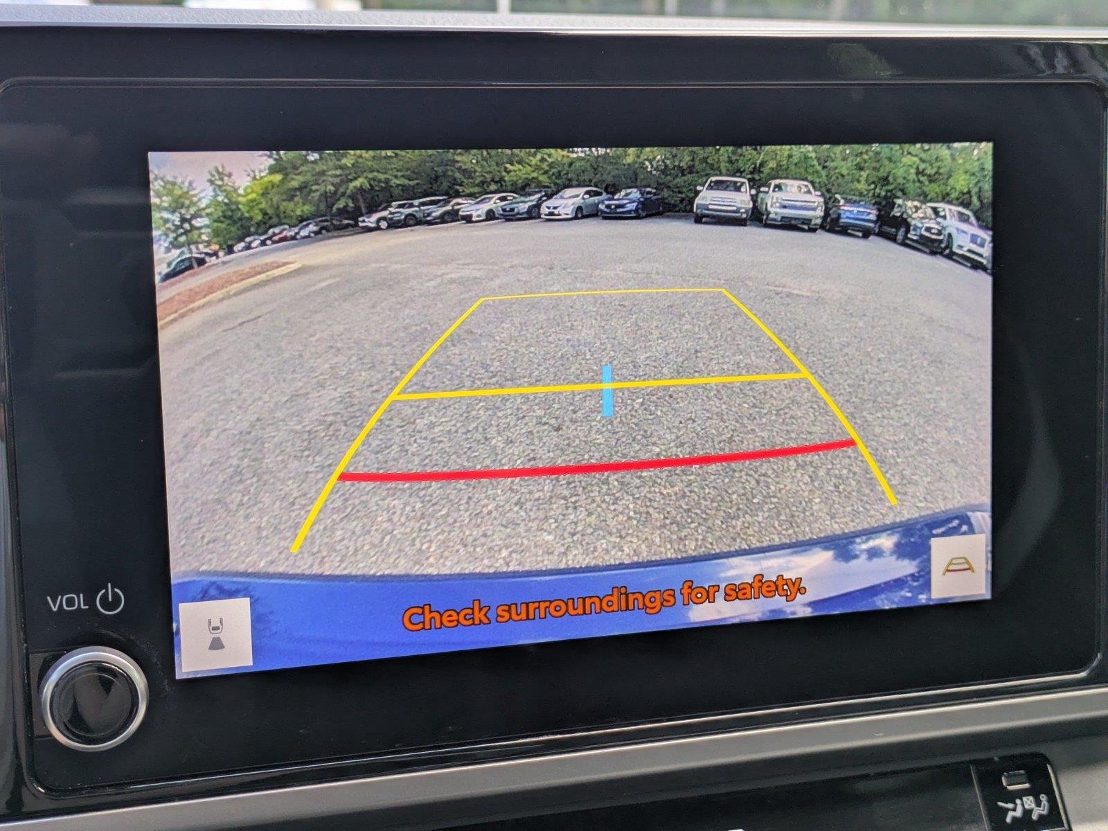 Used 2025  Toyota SE image 19