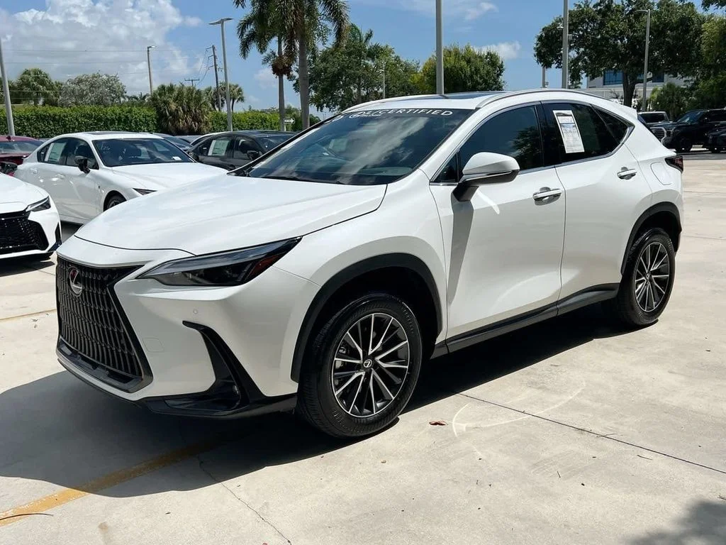 Certified Used 2026 ULTRA WHITE Lexus 350 Premium image 3