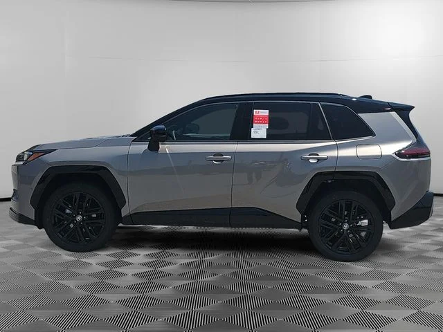 New 2026 Meteor Shower with Midnight Black Metallic roof Toyota XSE image 2