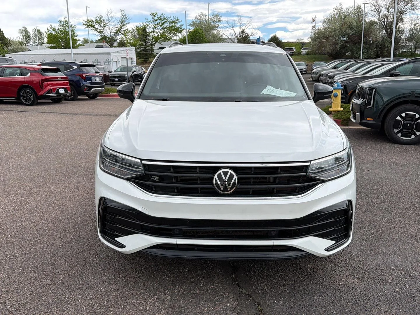 Used 2022 Oryx White Pearl Volkswagen SE R-Line Black image 2