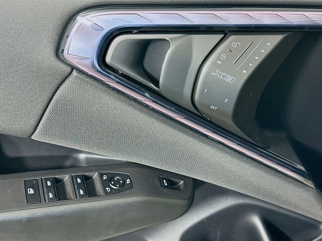 2025 BMW X3 30 - Photo 17