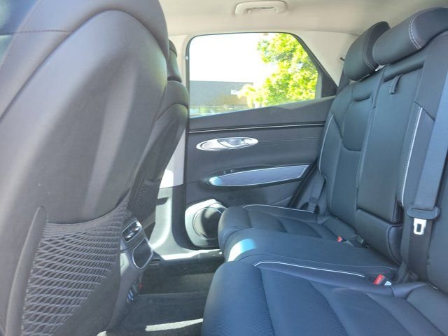 2024 GENESIS GV70 Standard - Photo 13