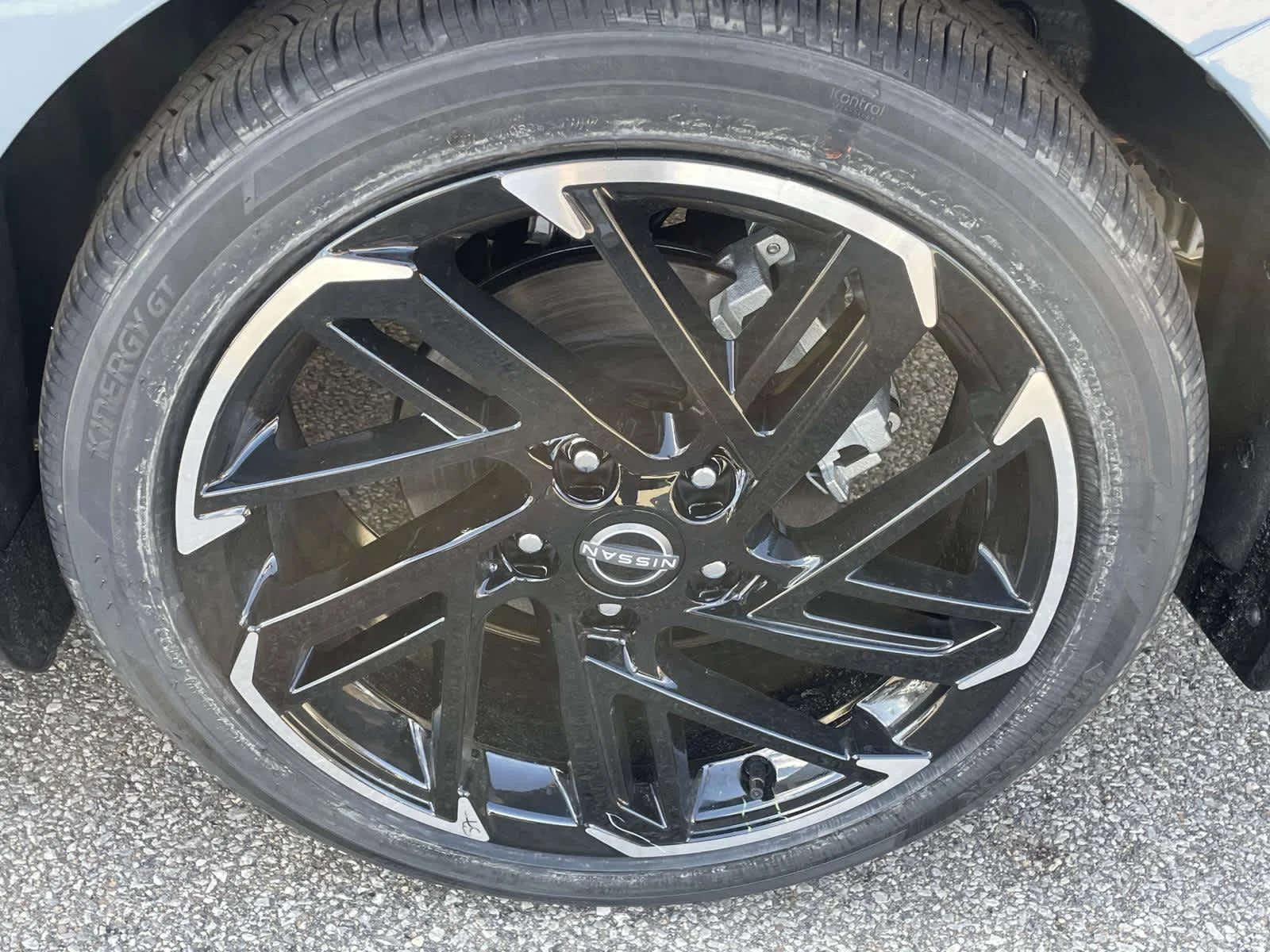 New 2026 Atlantic Gray Metallic/Super Black Nissan SR image 11