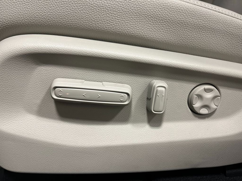 2026 Honda Odyssey EX-L - Photo 13