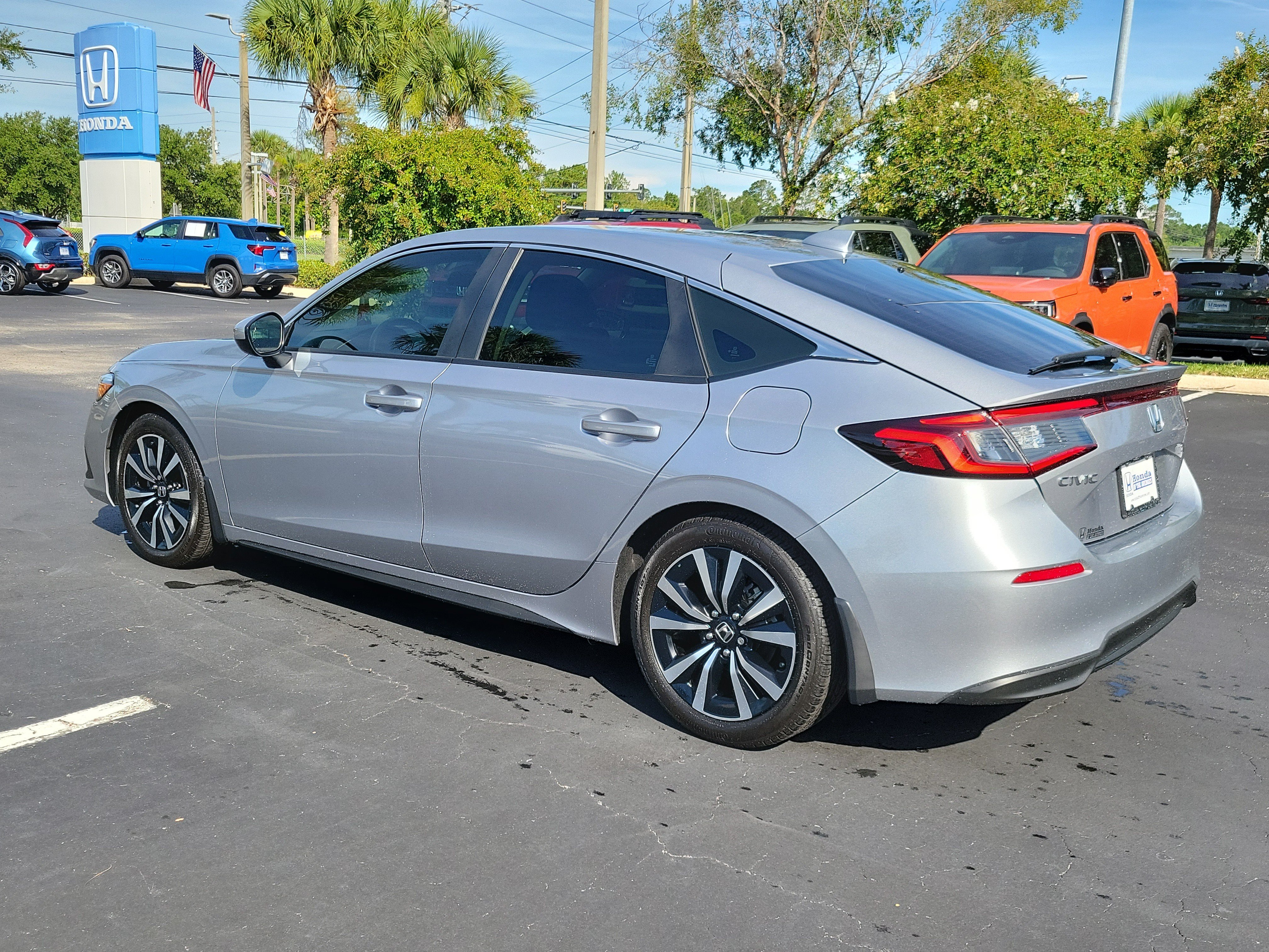 2022 Honda Civic Hatchback EX-L - Photo 38