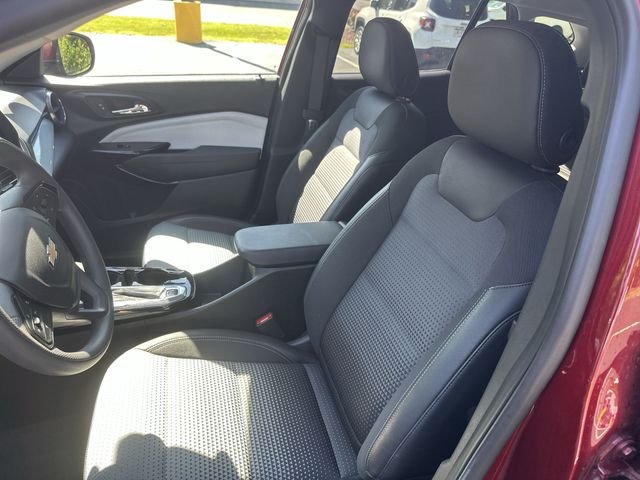 Used 2025 Red Chevrolet LT image 15