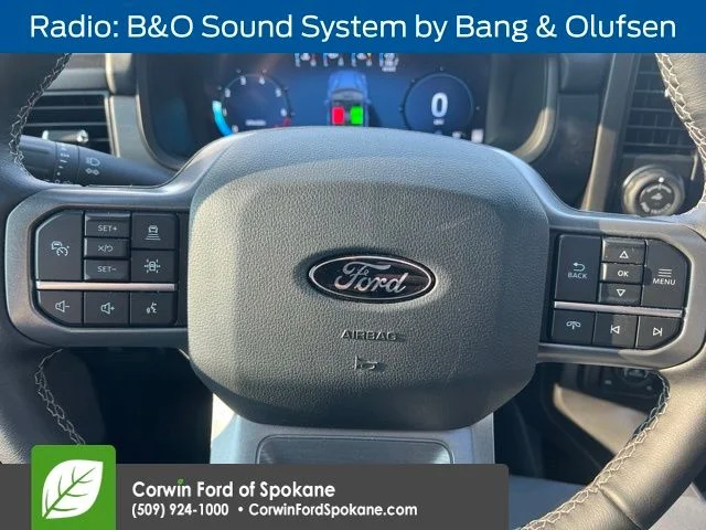 Used 2025  Ford Lariat image 8