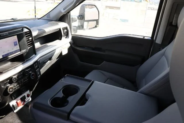 New 2026 Oxford White Ford F-550® XL image 58